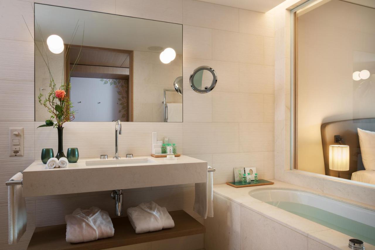 Waldhotel By Hotel